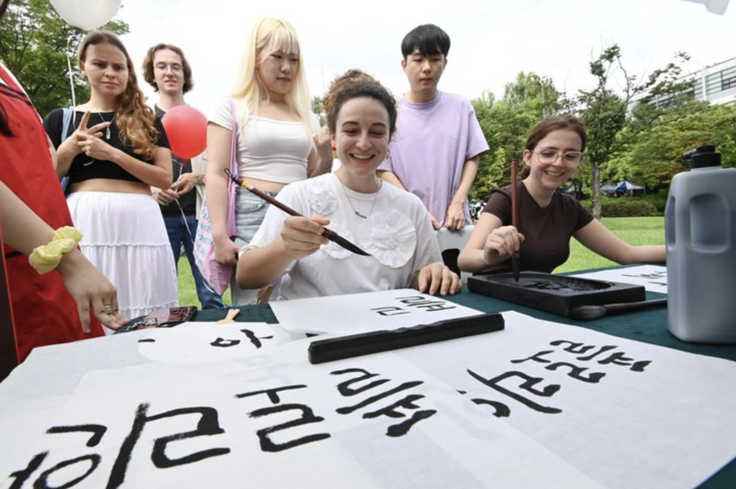 Which majors do international students choose most in Korea?